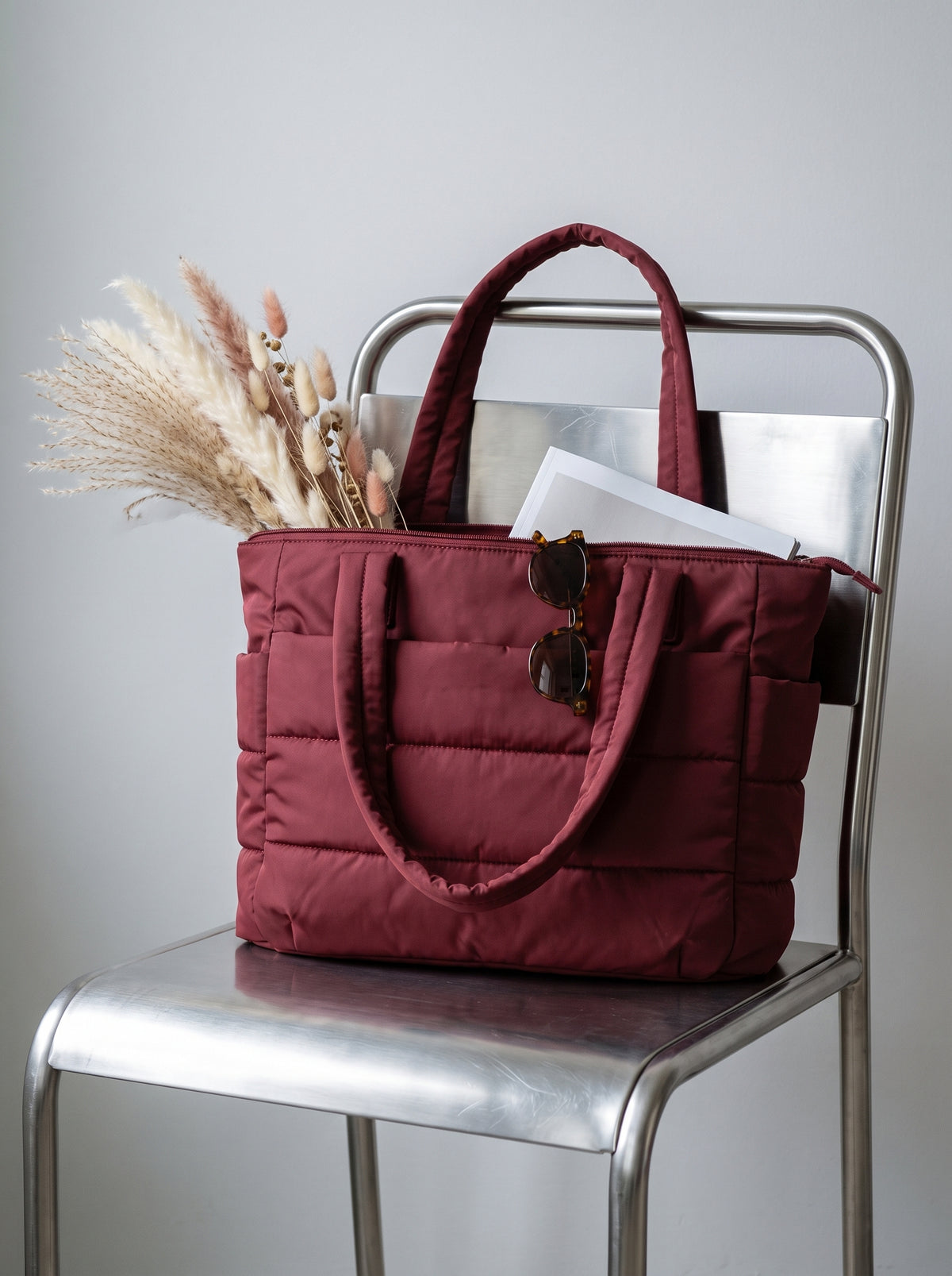base bag. essential · Bolsa tote compacta